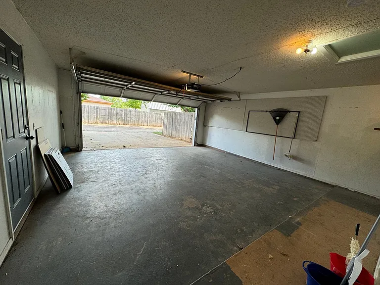 6715 Columbia Ln — Photo 20