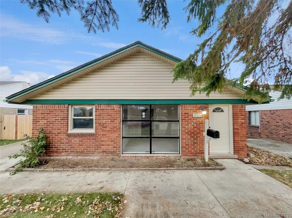 18031 Hamann St, Riverview, MI 48193