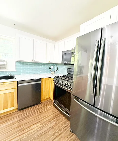 2695 McKinley Pl SE — Photo 8