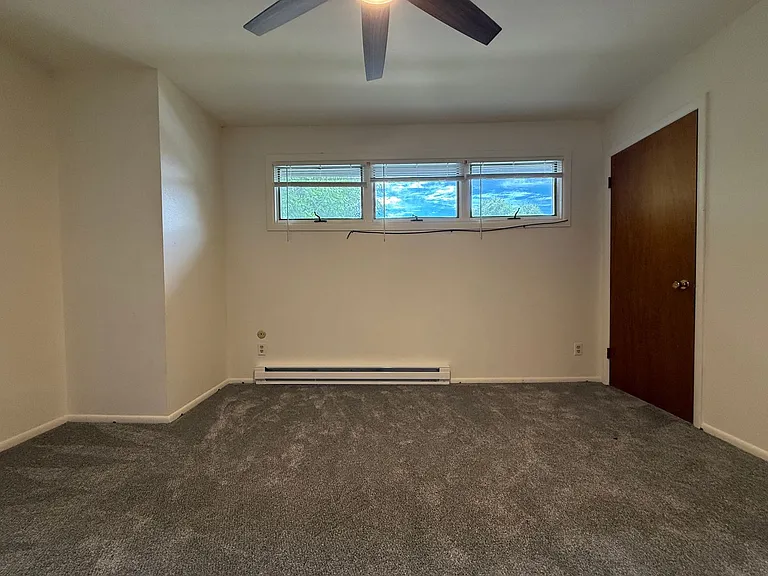 919 1st Ave SW — Photo 25