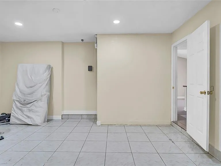 37 Peterlee Ct — Photo 22