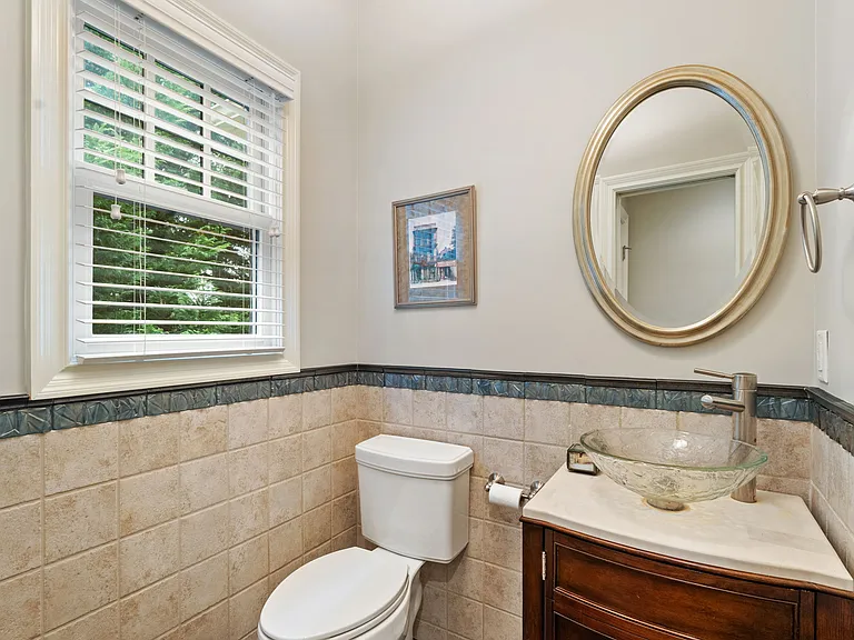 160 Park Pointe Cir #NA — Photo 40