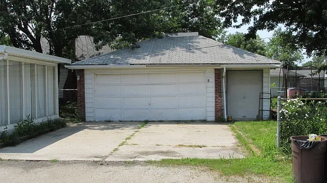Building Photo 3