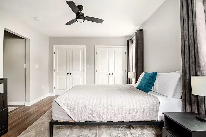 7 Burnside St #1 — Photo 12