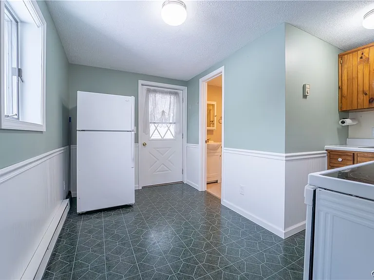 102 N Helmer Ave #3 — Photo 16