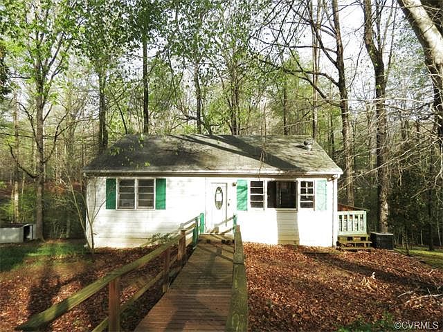 1st image of 7626 Lakeshore Dr