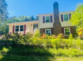 917 Northclift Dr, Raleigh, NC 27609