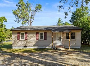 718 W Mountain Dr, Fayetteville, NC 28306