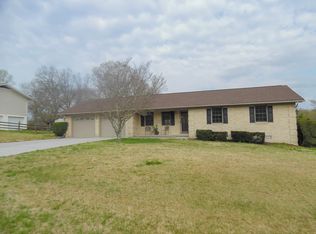 306 S Apache Rd, Clinton, TN 37716