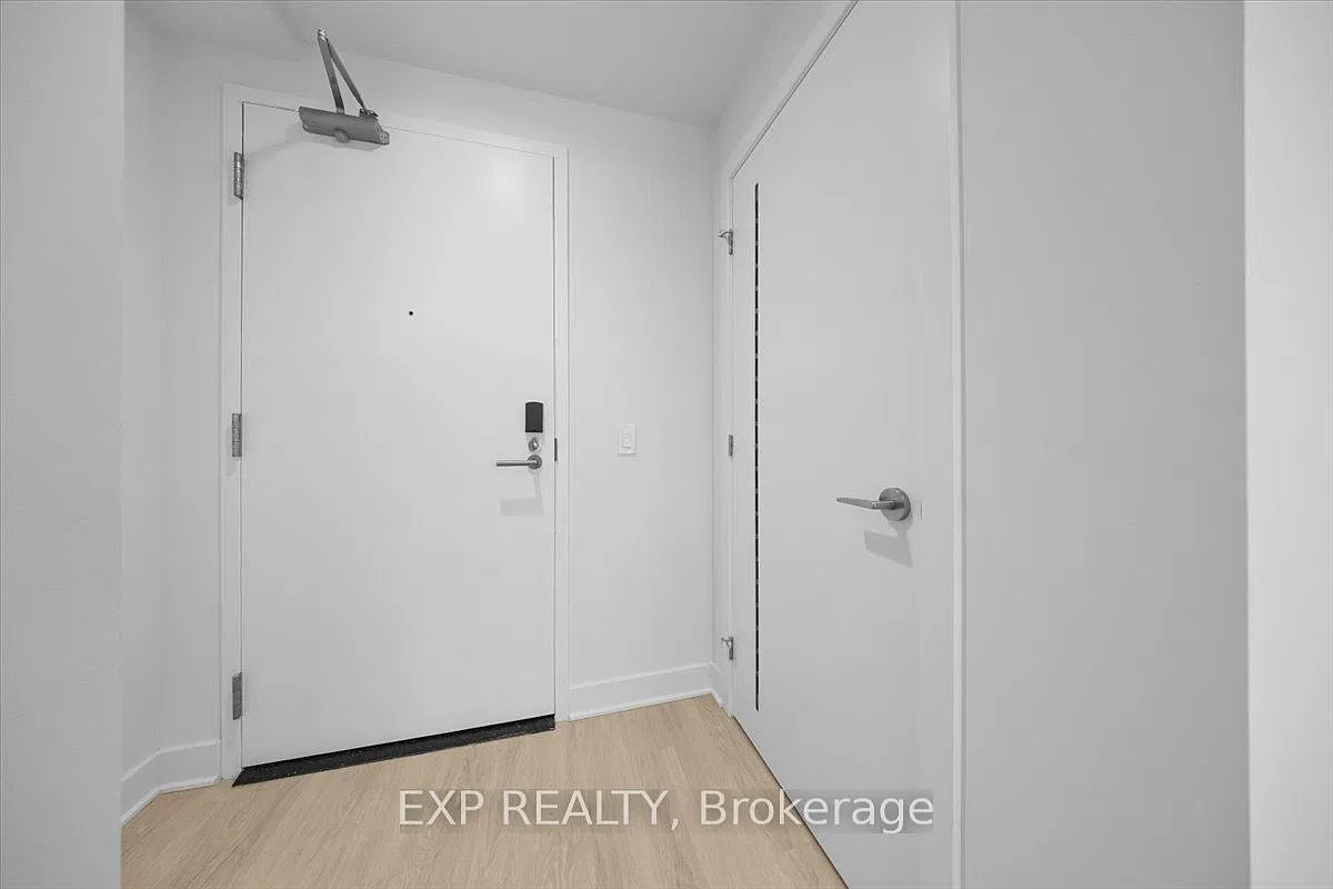 1 bed, $3,135 — Photo 4