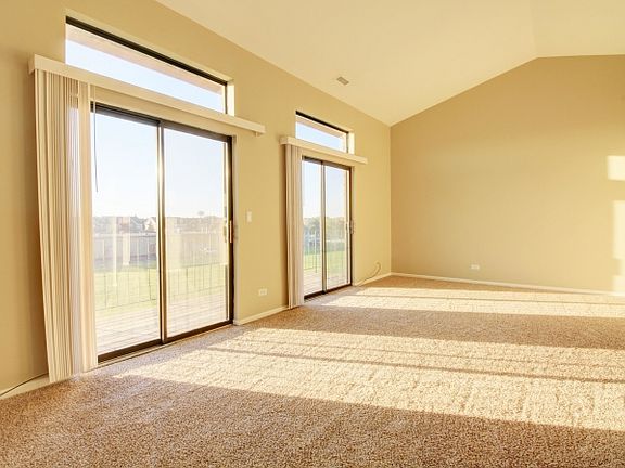 4th image of 367 Wilmington Dr Unit F