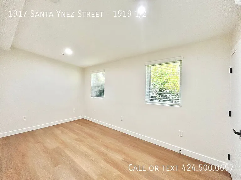 1917 Santa Ynez St #1919-1/2 — Photo 28