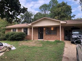 1224 Glendale Cir, Greenwood, MS 38930