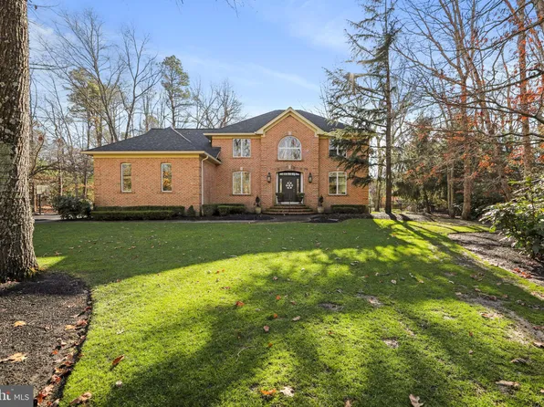 10 Pepperbush Ct, Medford, NJ 08055