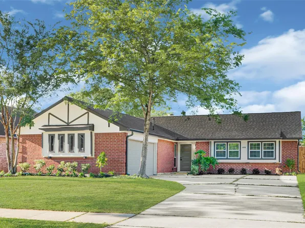 1826 Crestview Ct, Missouri City, TX 77459