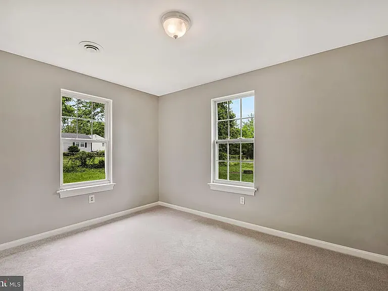 7508 Columbia Ave — Photo 26