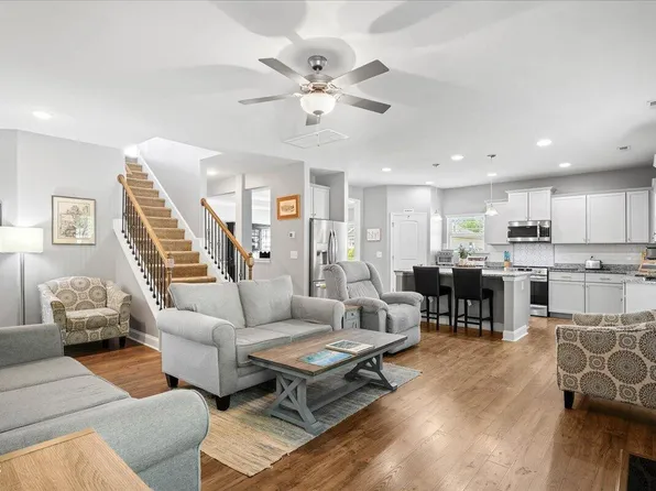 9 Rock Oak Ct, Clayton, NC 27527