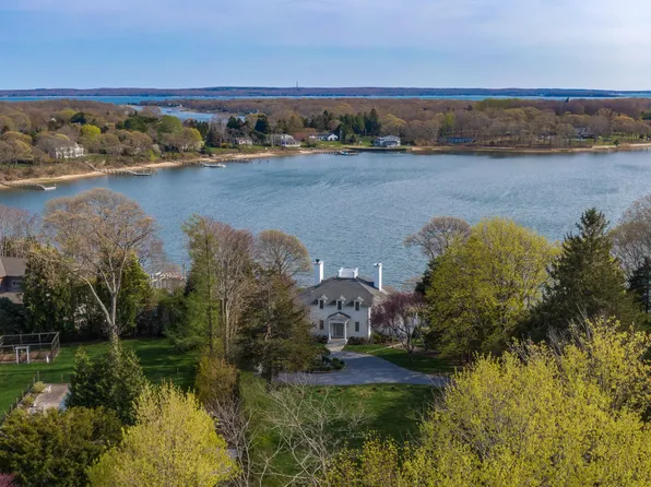 32 Hilo Dr, Shelter Island Heights, NY 11965