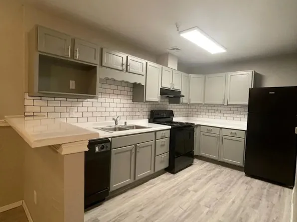 Alexis Apartments