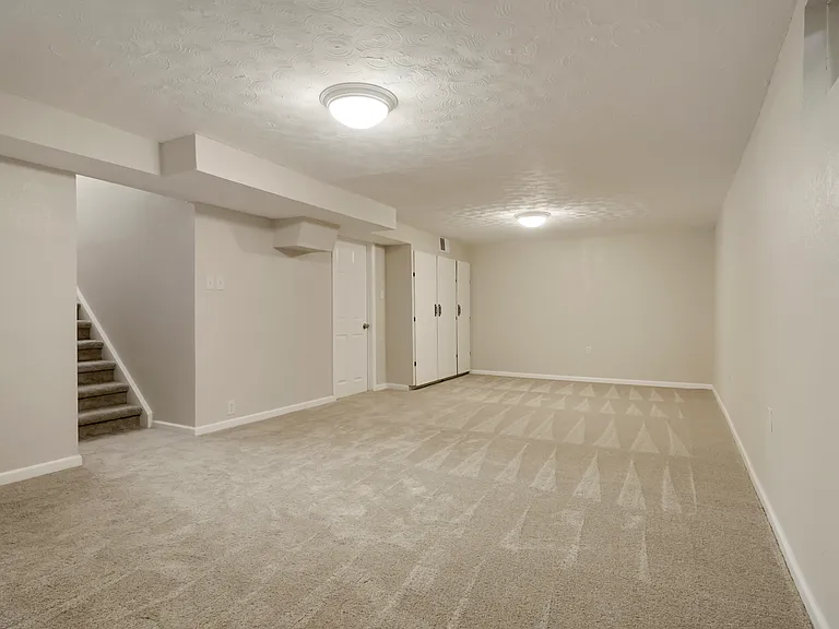 6023 Holland St — Photo 24