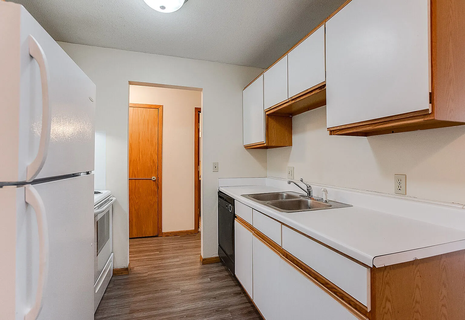 2435 Pillsbury Ave. S. — Photo 1