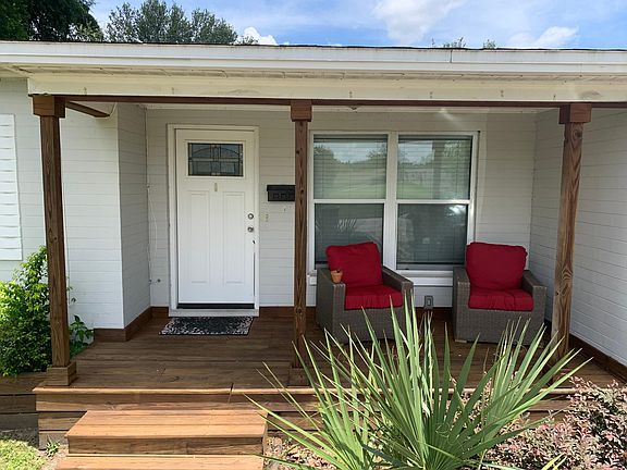 2nd image of 2821 Primrose Ct