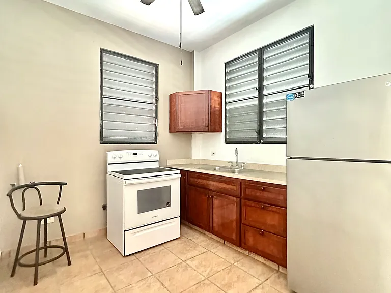752 Avelino Vicente #1 — Photo 2