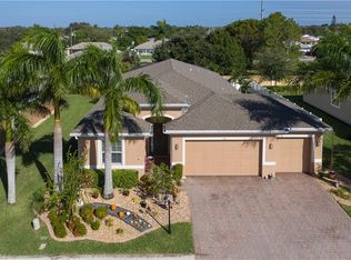 171 Destiny Cir, Cape Coral, FL 33990