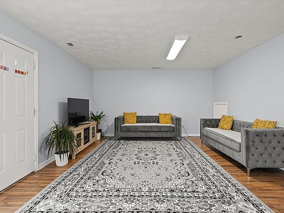 5th image of 2407 Mosby Ct #12