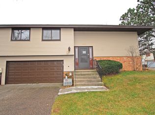 1698 Woodgate Ln, Eagan, MN 55122