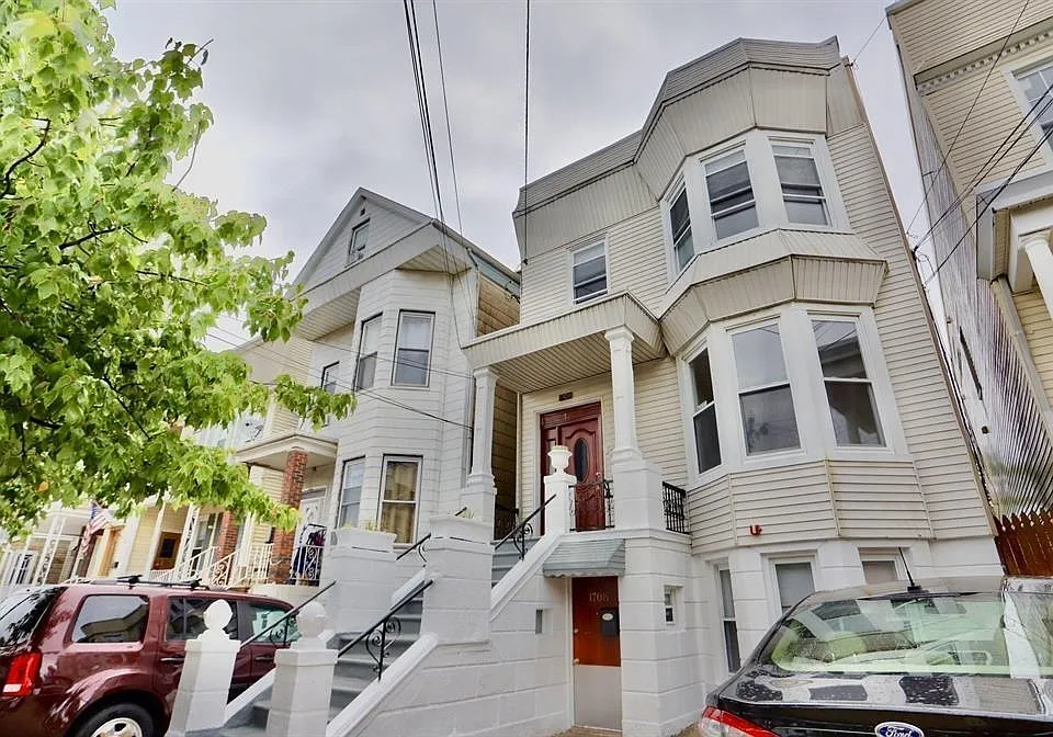 1708 Central Ave #2