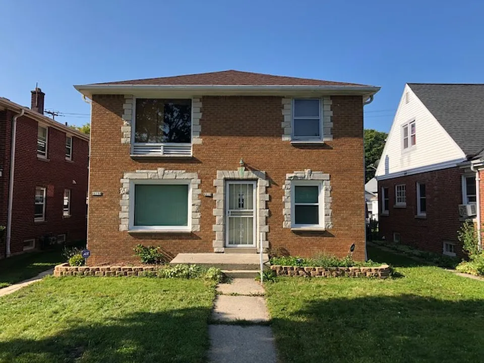 4619 W Fond Du Lac Ave