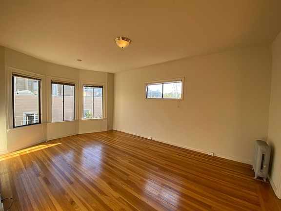 3rd image of 2755 Franklin St APT 8