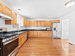 1625 Mabel St, Piscataway, NJ 08854
