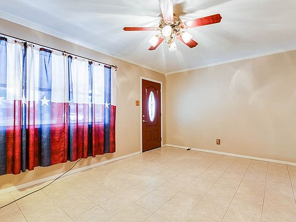 5th image of 1129 E 24th 1/2 St