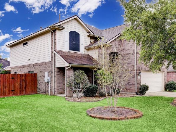 3719 Wild Oak Dr
