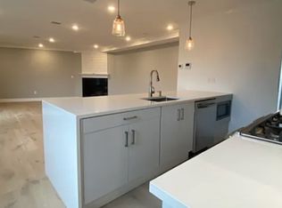 (Undisclosed Address), Somerville, MA 02143