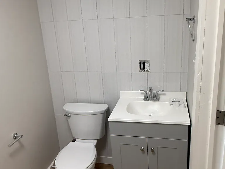 25 Branch St #1 — Photo 4