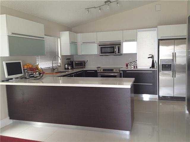 1st image of 16572 NW 6th St