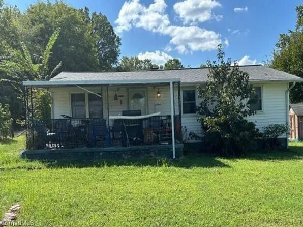 4810 Archdale Rd, Trinity, NC 27370