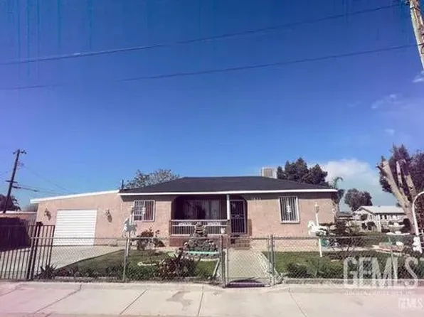 3621 Oliver St, Bakersfield, CA 93307