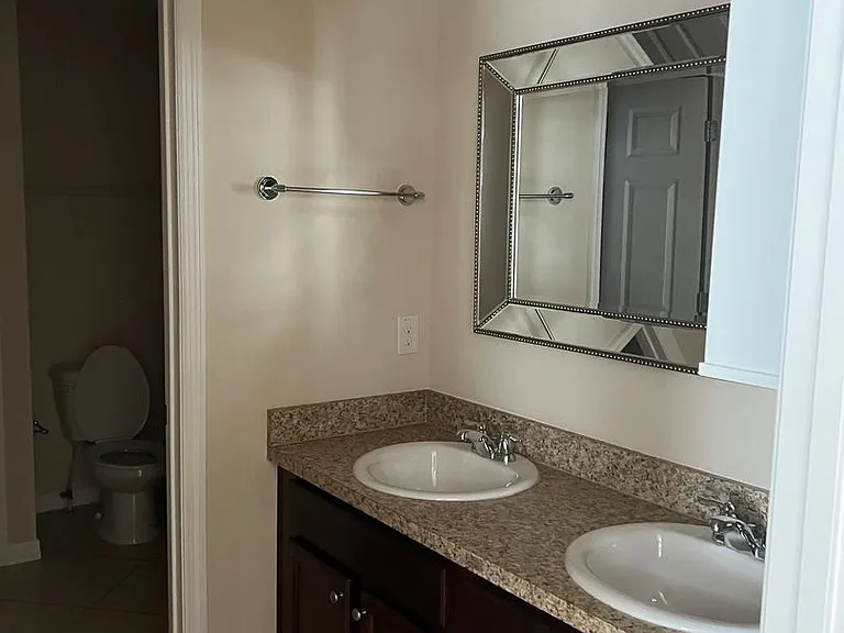 642 Andalusia Loop — Photo 1