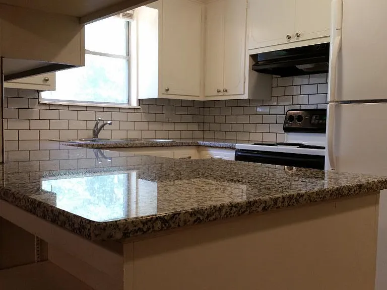 1508 Southern Heights Ave — Photo 12