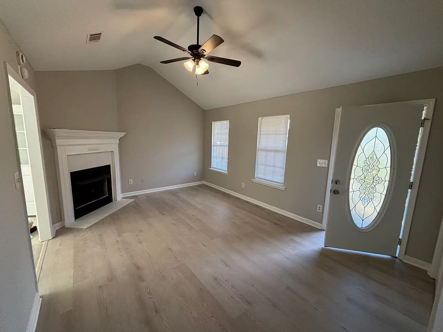 3 bed, 1166 sqft, $1,750 — Photo 4
