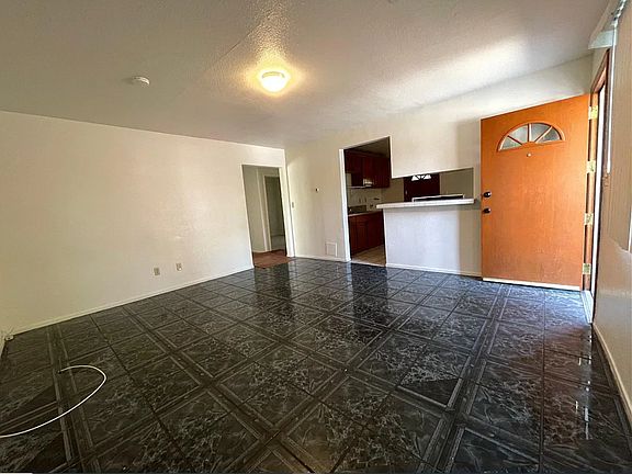 4th image of 538 E Sunkist St APT A