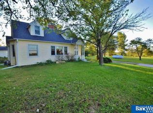 6100 N 1st St, Lincoln, NE 68521