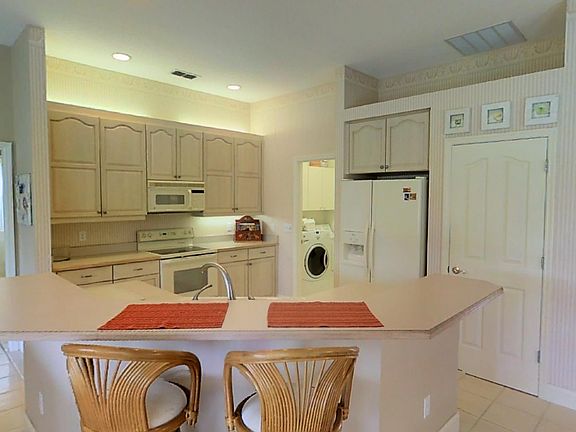 2nd image of 6409 Longlake Dr