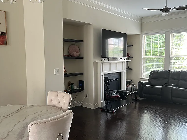 4496 Kerrington Ave — Photo 4