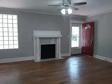 3 bed, 700 sqft, $1,300 — Photo 3