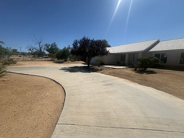 7364 Palomar Ave — Photo 9
